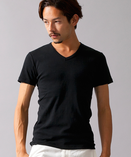 BEAUTY&YOUTH UNITED ARROWS（ビューティーアンドユースユナイテッドアローズ）の「BY フライス Vネック ショートスリーブ カットソー ◆（Tシャツ/カットソー・メンズ・グレー/ダークグレー/ホワイト/ライラック/ライトブルー/ネイビー/ケリー/レッド/ワインレッド/ブラック・SMALL/LARGE/MEDIUM/X-LARGE）」の3枚目の写真