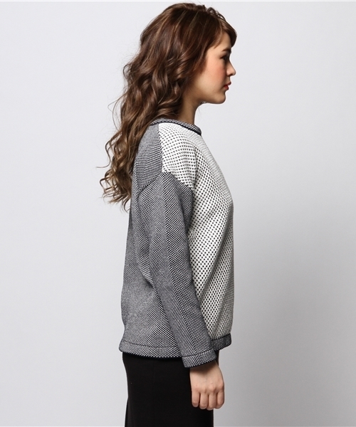 NINE（ナイン）の「ジャガードニットプルオーバー（ニット/セーター・レディース・ネイビー/イエロー・FREE）」の4枚目の写真