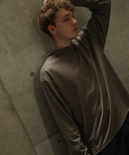 Nilway�i�j���E�F�C�j�́u�yNilway�z�|���`�n�C�l�b�N�J�b�g�\�[�yWEARISTA�E�C���t���G���T�[�@���񂶒��p�z�iT�V���c/�J�b�g�\�[�j�v�b�u���E��