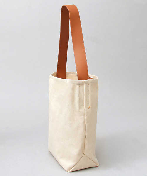 A.M.S.（エーエムエス）の「【A.M.S./エーエムエス】 キャンバス 肩掛け トートバッグ（ショルダーバッグ・レディース・ブラック/ナチュラル・FREE）」の13枚目の写真