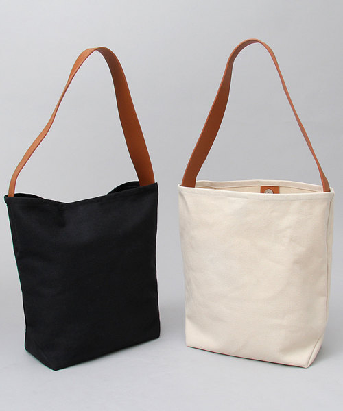 A.M.S.（エーエムエス）の「【A.M.S./エーエムエス】 キャンバス 肩掛け トートバッグ（ショルダーバッグ・レディース・ブラック/ナチュラル・FREE）」の7枚目の写真