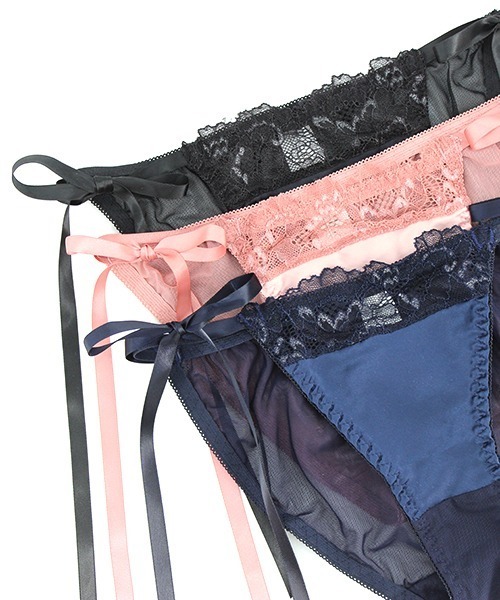 tu-hacci（ツーハッチ）の「フロントホックレースベールバックデザインブラジャー＆ショーツ　BCDカップ対応（ブラ&ショーツ・レディース・ピンク/ネイビー/ブラック・D70/C65/C80/C70/D65/C75/D75/D80/B70/B80/B75）」の12枚目の写真