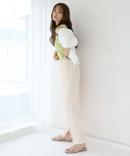one after another NICE CLAUP（ワンアフターアナザーナイスクラップ）の「細プリーツパンツ（その他パンツ・レディース・ベージュ/アイボリー/コーラル・FREE）」の9枚目の写真
