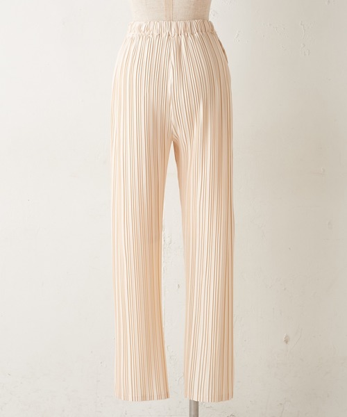 one after another NICE CLAUP（ワンアフターアナザーナイスクラップ）の「細プリーツパンツ（その他パンツ・レディース・ベージュ/アイボリー/コーラル・FREE）」の20枚目の写真