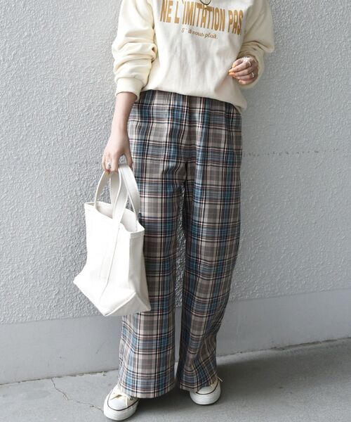 SHIPS any（シップス エニィ）の「SHIPS any: タック チェック イージー ベイカーパンツ◇（その他パンツ・レディース・ベージュ/グリーン・36/38）」の17枚目の写真