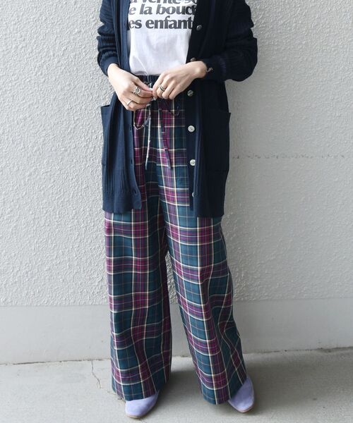 SHIPS any（シップス エニィ）の「SHIPS any: タック チェック イージー ベイカーパンツ◇（その他パンツ・レディース・ベージュ/グリーン・36/38）」の22枚目の写真