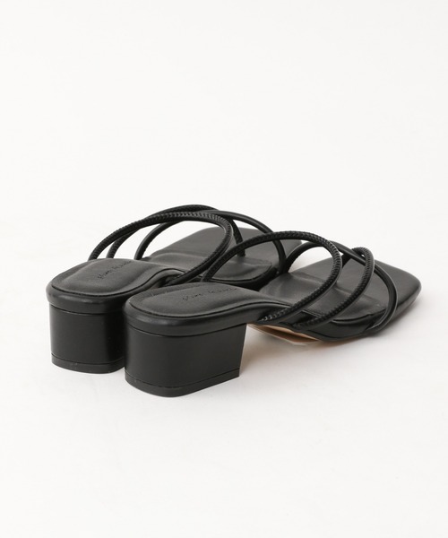 A part by（アパートバイ）の「ラインストラップサンダル 938710（サンダル・レディース・アイボリー/ブラック/ブラウン系その他2・MEDIUM/LARGE）」の7枚目の写真