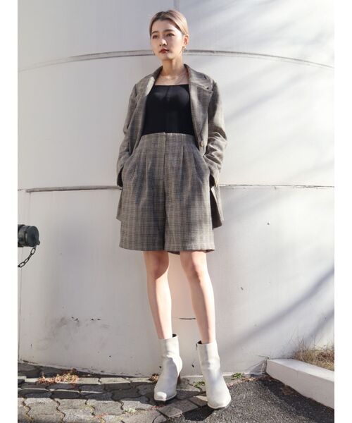 EMODA（エモダ）の「ハイウエストハーフパンツ（その他パンツ・レディース・ブラック/グレー/その他・SMALL/MEDIUM）」の18枚目の写真