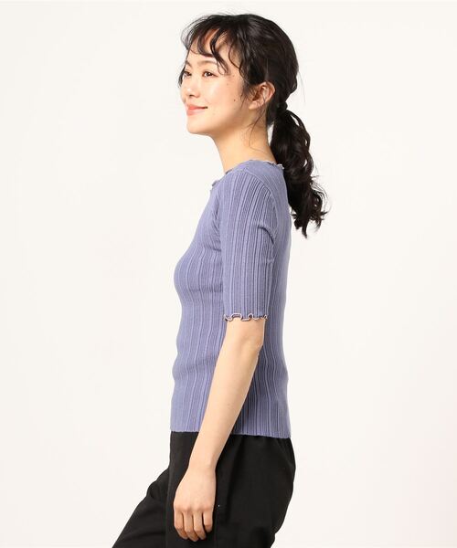 ASTORIA ODIER（アストリアオディール）の「メロウ配色リブプルオーバー（ニット/セーター・レディース・ホワイト/チャコールグレー/ブルー/グレイッシュベージュ/ラベンダー・MEDIUM/SMALL）」の7枚目の写真