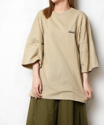 TRAP/U （トラップユー）の「【TRAP/U】バックプリントドルマンスリーブＴシャツ（Tシャツ/カットソー）」