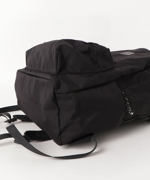 Lee（リー）の「Lee/リー　撥水ナイロン ロゴ入り  バックパック（バックパック/リュック・メンズ・ブラック/ベージュ・FREE）」の3枚目の写真
