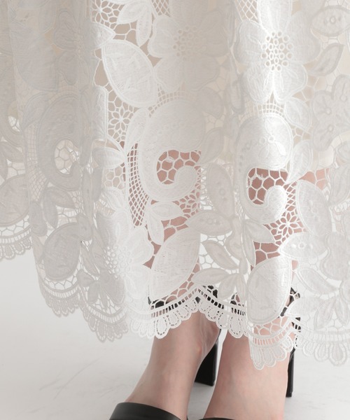 Andemiu(アンデミュウ)の「スカラレースフレアスカート948823(スカート・レディース・ホワイト/ブラック・FREE)」の16枚目の写真