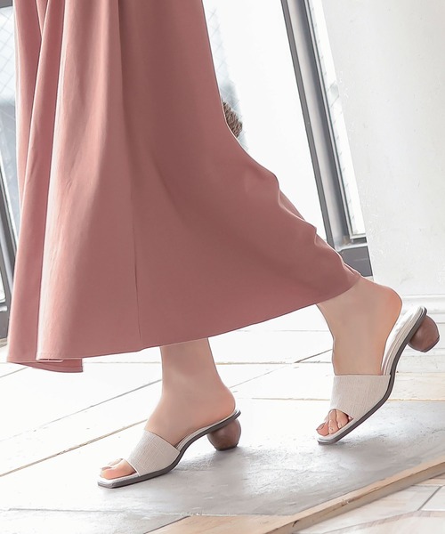 KOBE LETTUCE（コウベレタス）の「ボールヒールミュールサンダル（サンダル・レディース・ホワイト/ブラウン/クリア/ホワイト系その他/ブラック系その他・LL/S/M/L）」の3枚目の写真