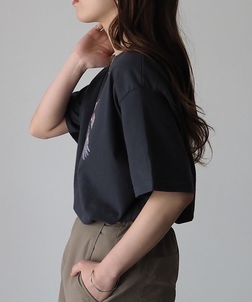 Riberry(リベリー)の「イーグルプリントコットンT(Tシャツ/カットソー・レディース・スミクロ/オフホワイト・FREE)」の4枚目の写真