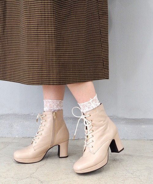 byあしながおじさん（バイアシナガオジサン）の「厚底レースアップブーツ　-8700153（ブーツ・レディース・ベージュ/アイボリー/ブラック/ブラウン/グレイッシュベージュ/ダークブラウン・23.0cm/22.5cm/23.5cm/24.0cm/24.5cm）」の21枚目の写真