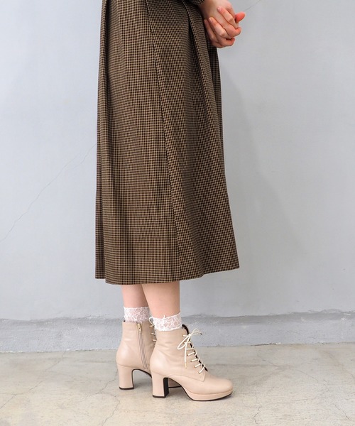 byあしながおじさん（バイアシナガオジサン）の「厚底レースアップブーツ　-8700153（ブーツ・レディース・ベージュ/アイボリー/ブラック/ブラウン/グレイッシュベージュ/ダークブラウン・23.0cm/22.5cm/23.5cm/24.0cm/24.5cm）」の22枚目の写真