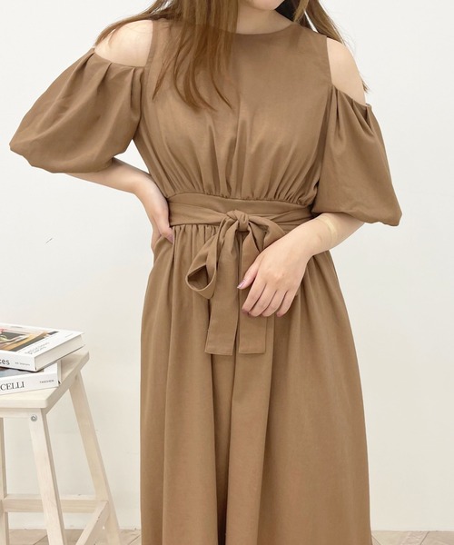 apres jour（アプレジュール）の「肩あきワンピース【ZOZOTOWN限定アイテム】【6PO】（ワンピース・レディース・モカ/ライトベージュ/アイボリー・X-LARGE/フリー）」の7枚目の写真