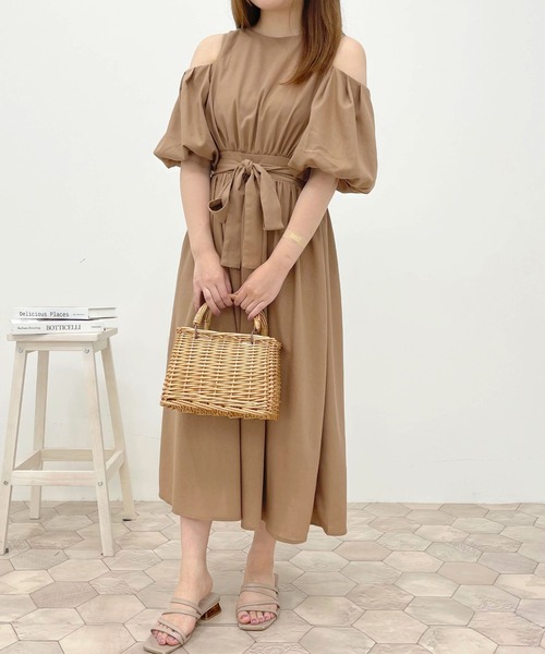 apres jour（アプレジュール）の「肩あきワンピース【ZOZOTOWN限定アイテム】【6PO】（ワンピース・レディース・モカ/ライトベージュ/アイボリー・X-LARGE/フリー）」の10枚目の写真
