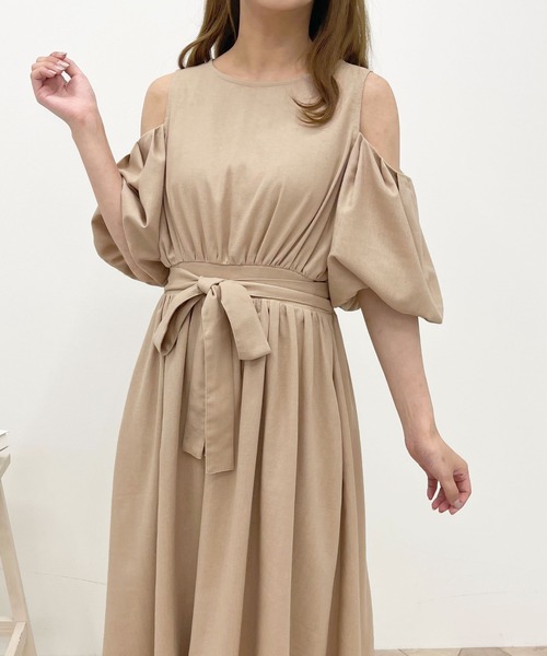 apres jour（アプレジュール）の「肩あきワンピース【ZOZOTOWN限定アイテム】【6PO】（ワンピース・レディース・モカ/ライトベージュ/アイボリー・X-LARGE/フリー）」の4枚目の写真