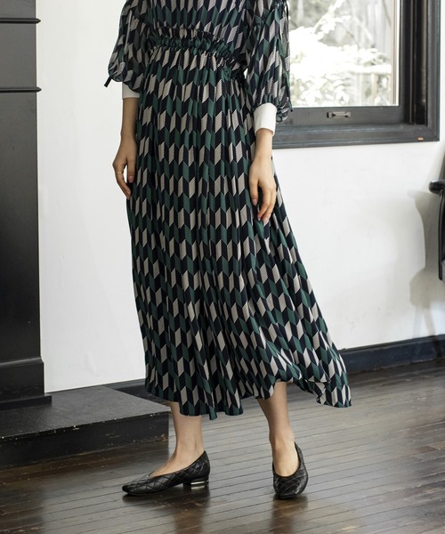 HIMIKO（ヒミコ）の「【Made in Japan】【HIMIKO】スクエアトゥキルティングパンプス/611309（パンプス・レディース・ブラック/ブラウン/アイボリー・23.5cm/24.5cm/23.0cm/24.0cm/22.5cm/25.0cm）」の10枚目の写真