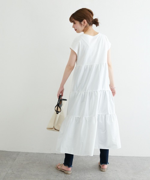 natural couture(ナチュラルクチュール)の「【WEB限定カラー有り】バックシャツティアードTワンピース(ワンピース・レディース・オフホワイト/ブラック/ベージュ/ブラウン/ミント/レッド・FREE)」の10枚目の写真