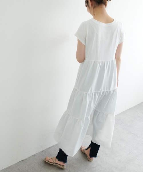 natural couture(ナチュラルクチュール)の「【WEB限定カラー有り】バックシャツティアードTワンピース(ワンピース・レディース・オフホワイト/ブラック/ベージュ/ブラウン/ミント/レッド・FREE)」の8枚目の写真