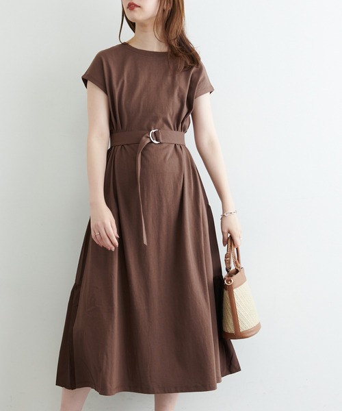 natural couture(ナチュラルクチュール)の「【WEB限定カラー有り】バックシャツティアードTワンピース(ワンピース・レディース・オフホワイト/ブラック/ベージュ/ブラウン/ミント/レッド・FREE)」の16枚目の写真
