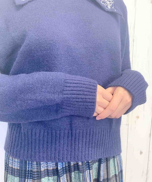 Clice de Paris（クリシェドゥパリス）の「K/衿刺しゅうニット②（ニット/セーター・レディース・ネイビー/グレー/オフホワイト・ONESIZE）」の6枚目の写真