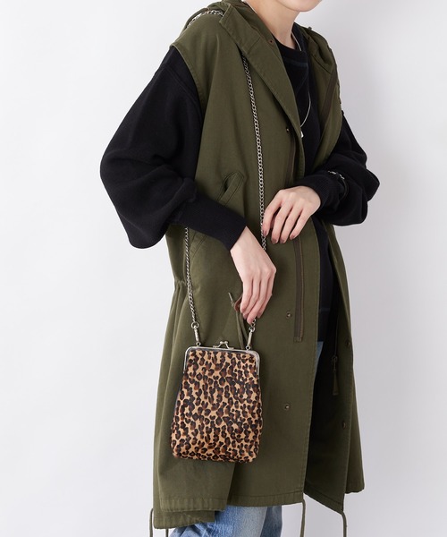 CIAOPANIC TYPY（チャオパニックティピー）の「【LAURA DI MAGGIO】がま口BAG（ショルダーバッグ・レディース・ブラック/ベージュ・ONE SIZE）」の3枚目の写真