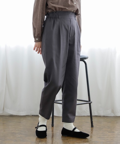 studio CLIP（スタディオクリップ）の「サラサラ快適テーパードパンツ[プラスサイズあり]（その他パンツ・レディース・グリーン/モーブ系/イエロー/スモーク・SMALL/MEDIUM/LARGE/X-LARGE/XX-LARGE/XXX-LARGE）」の4枚目の写真