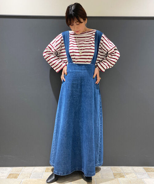 NOLLEY’S（ノーリーズ）の「サスペンダーデニムロングフレアスカート（デニムスカート・レディース・ライトブルー/インディゴブルー・FREE）」の4枚目の写真