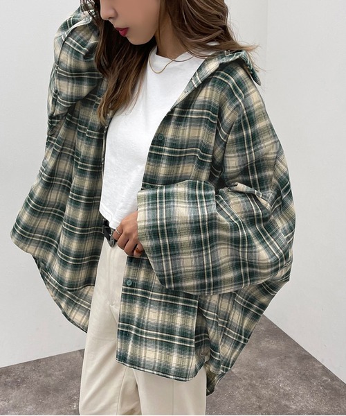 apres jour mignon（アプレジュールミニョン）の「チェックルーズシャツ【ZOZOTOWN限定アイテム】（シャツ/ブラウス・レディース・ネイビー/グリーン/ボルドー・フリー/X-LARGE）」の2枚目の写真