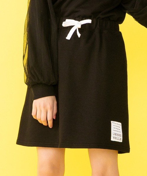 JENNI belle（ジェニィベル）の「【WEB限定】裏毛台形スカート（スカート・キッズ・ラベンダー/ブラック・150cm/160cm/130cm/140cm）」の2枚目の写真