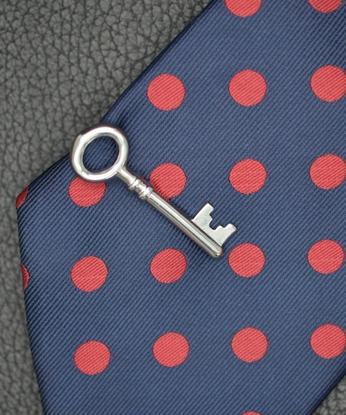 Fun & Daily（ファンアンドデイリー）の「F&D : ネクタイピン（ネクタイピン・メンズ・A/B/C/D/E/F/H/G/I/J/L/K/M/N/O/P/Q/R/T/U/V/S/W/X/Y/Z/その他1/その他2/その他3・FREE）」の8枚目の写真