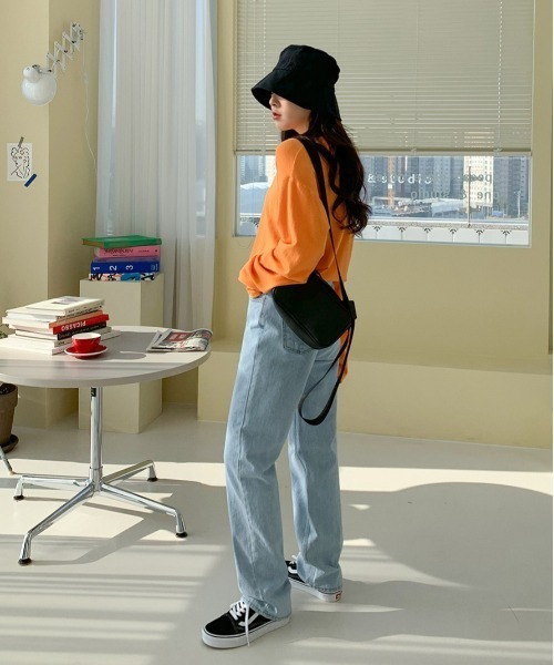 SONA(ソナ)の「SONYUNARA ハイウエストワイドジーンズ(デニムパンツ・レディース・ライトブルー・SMALL/MEDIUM)」の8枚目の写真