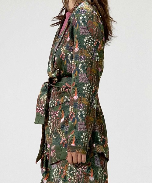 MAISON SCOTCH(メゾンスコッチ)の「ボタニカルプリント ジャケット【163661】(テーラードジャケット・レディース・グリーン系その他・X-SMALL/SMALL)」の2枚目の写真
