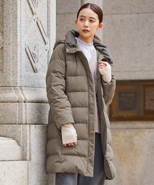 J.PRESS Ladies(J.プレス レディス)の「【制電加工付き】ブラッシュドマルチポリ ロング ダウンコート(ダウンジャケット/コート・レディース・ダークブラウン系/ブラウン系/ネイビー系・XS)」の2枚目の写真