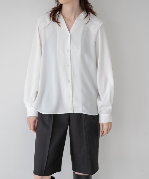 yuw(ユウ)の「DOUBLE COLLAR BLOUSE 237111(シャツ/ブラウス・レディース・ホワイト/ブラック/ブルー・FREE)」の1枚目の写真