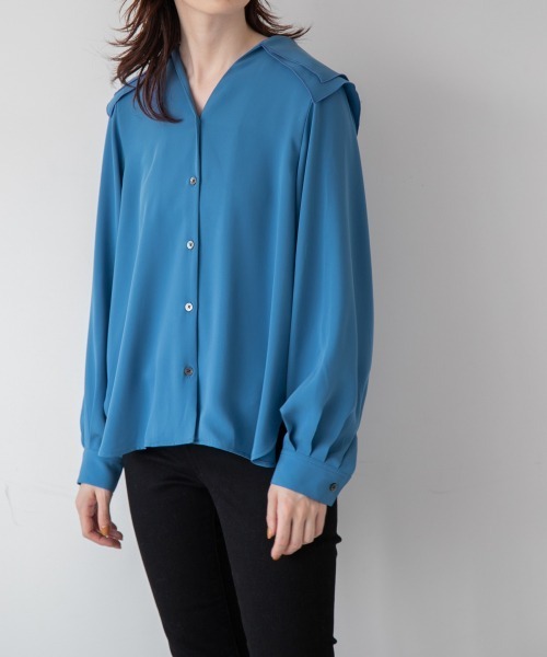 yuw(ユウ)の「DOUBLE COLLAR BLOUSE 237111(シャツ/ブラウス・レディース・ホワイト/ブラック/ブルー・FREE)」の3枚目の写真