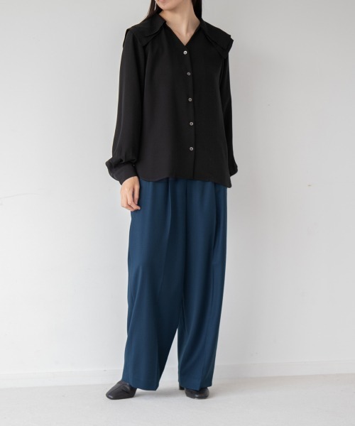 yuw(ユウ)の「DOUBLE COLLAR BLOUSE 237111(シャツ/ブラウス・レディース・ホワイト/ブラック/ブルー・FREE)」の8枚目の写真