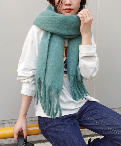 CORNERS(コーナーズ)の「フリンジボリュームマフラー(マフラー・レディース・グリーン/アイボリー/ブルー/ブラック/ブラウン/オレンジ/ピンク/ダークグリーン/テラコッタ/イエロー/ラベンダー/ライラック/コーラル/ミント/カーキ/パープル/スモークピンク/キャメル/フューシャピンク/ベージュ系その他/マスタード/ダークカーキ/ライトブルー/グレー/レッド/シャーベット/ライトカーキ/モスグリーン・FREE)」の10枚目の写真