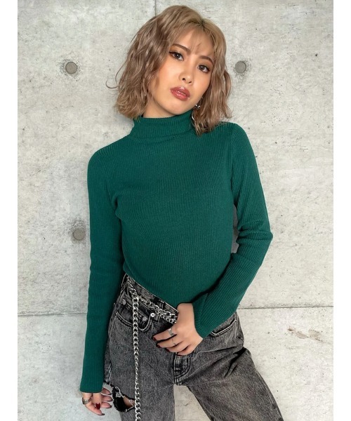 EGOIST（エゴイスト）の「タートルリブニットトップス（ニット/セーター・レディース・ライトブラウン/ブラック/グリーン/アイボリー・FREE）」の4枚目の写真