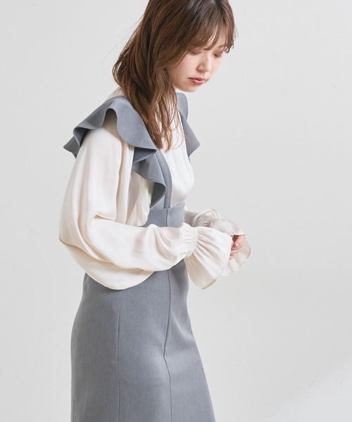 natural couture(ナチュラルクチュール)の「【WEB限定】便利なシャーリングボリューム袖ブラウス(シャツ/ブラウス・レディース・ブラウン/アイボリー/ラベンダー/スミクロ・FREE)」の6枚目の写真