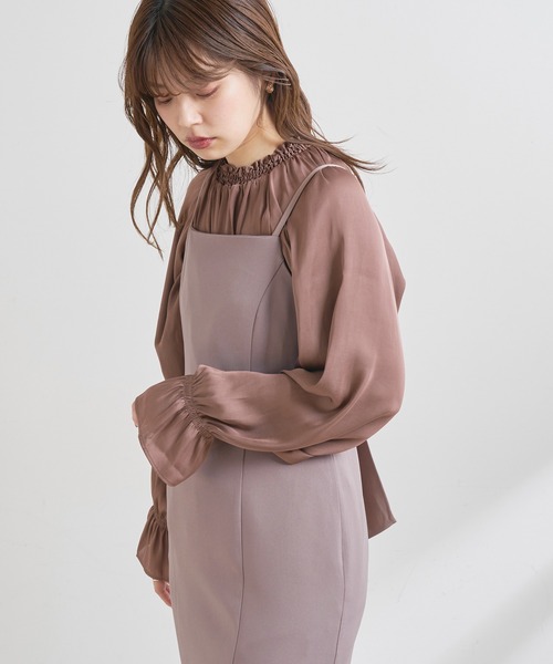 natural couture(ナチュラルクチュール)の「【WEB限定】便利なシャーリングボリューム袖ブラウス(シャツ/ブラウス・レディース・ブラウン/アイボリー/ラベンダー/スミクロ・FREE)」の13枚目の写真