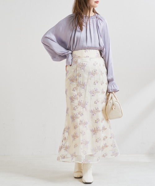 natural couture(ナチュラルクチュール)の「【WEB限定】便利なシャーリングボリューム袖ブラウス(シャツ/ブラウス・レディース・ブラウン/アイボリー/ラベンダー/スミクロ・FREE)」の22枚目の写真