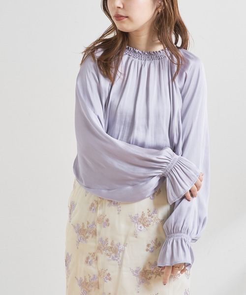 natural couture(ナチュラルクチュール)の「【WEB限定】便利なシャーリングボリューム袖ブラウス(シャツ/ブラウス・レディース・ブラウン/アイボリー/ラベンダー/スミクロ・FREE)」の20枚目の写真