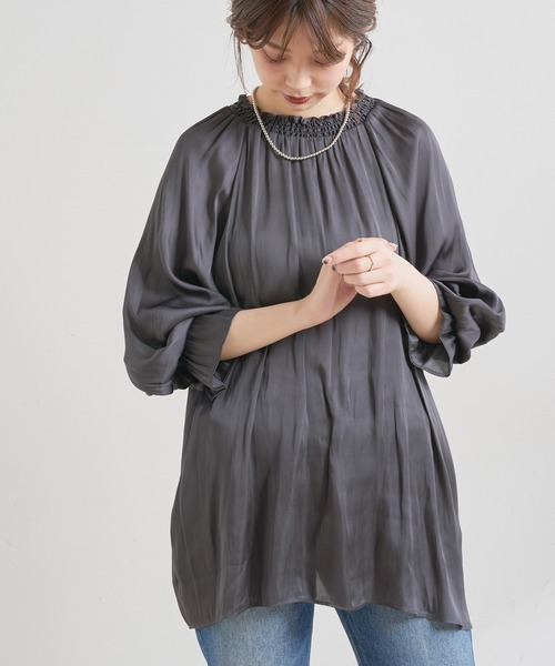 natural couture(ナチュラルクチュール)の「【WEB限定】便利なシャーリングボリューム袖ブラウス(シャツ/ブラウス・レディース・ブラウン/アイボリー/ラベンダー/スミクロ・FREE)」の11枚目の写真