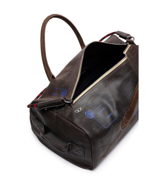 DIESEL（ディーゼル）の「メンズ ワックススエード トラベルバッグ