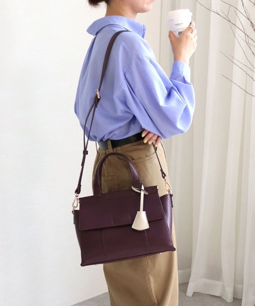 MIAN (ミアン)の「【ドラマ着用 / 詳細動画あり】ANNABEL / ダブルフラップ2wayハンドバッグ(ハンドバッグ・レディース・グリーン/ブラック/モカ/アイボリー/ダークブラウン/チャコールグレー/ボルドー/ライトイエロー/ミント/レッド・FREE)」の10枚目の写真