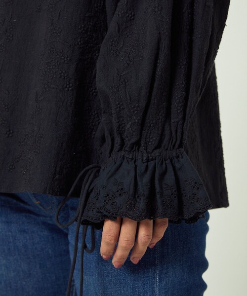 Freada（フリーダ）の「Freada/フリーダ インド総刺繍パフスリーブブラウス（シャツ/ブラウス・レディース・ホワイト/ブラック・ﾌﾘ-）」の5枚目の写真